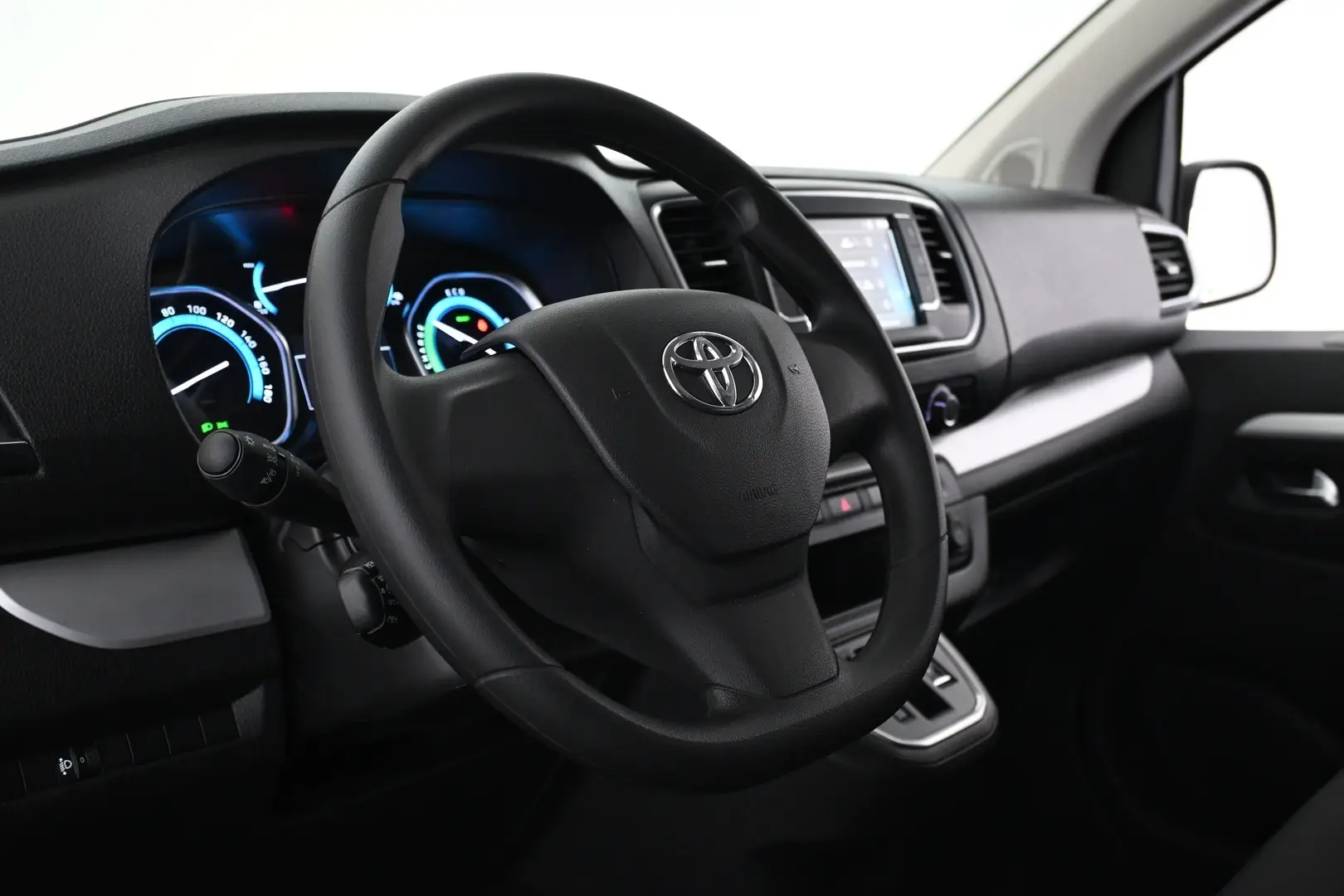 Car Image - 4EbNjsYa0u3fIhQxfy3PPi