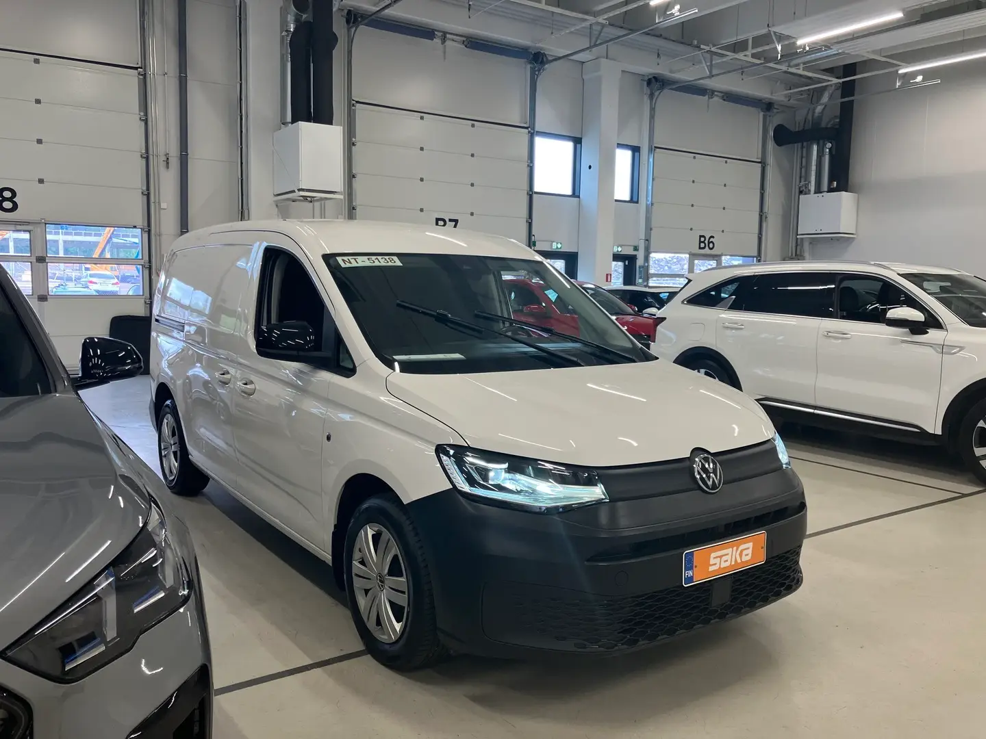 Car Image - 6lBYe9phoVmK3UWK1j0pR7
