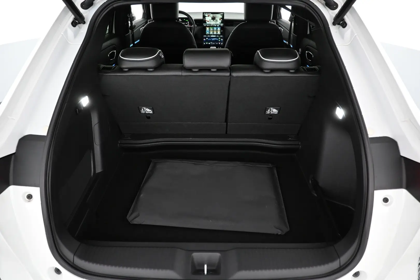 Car Image - 32QxhPU6b4Yv9gpTHEVfHF