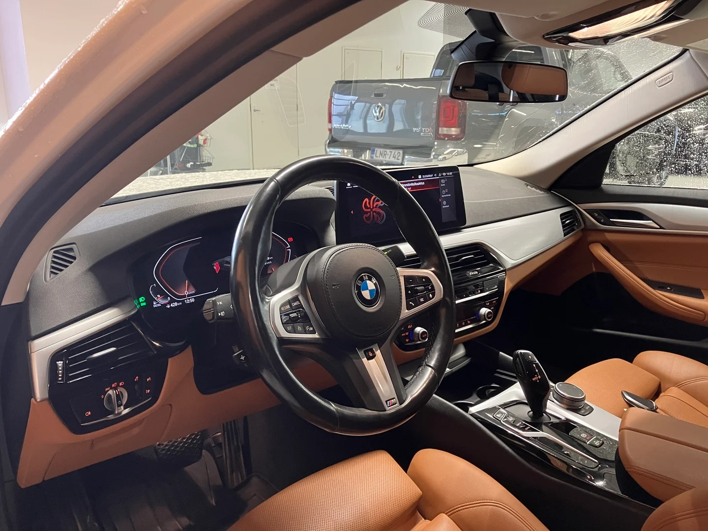 Car Image - 4UCesuwHjxPwYjknDLmHNn