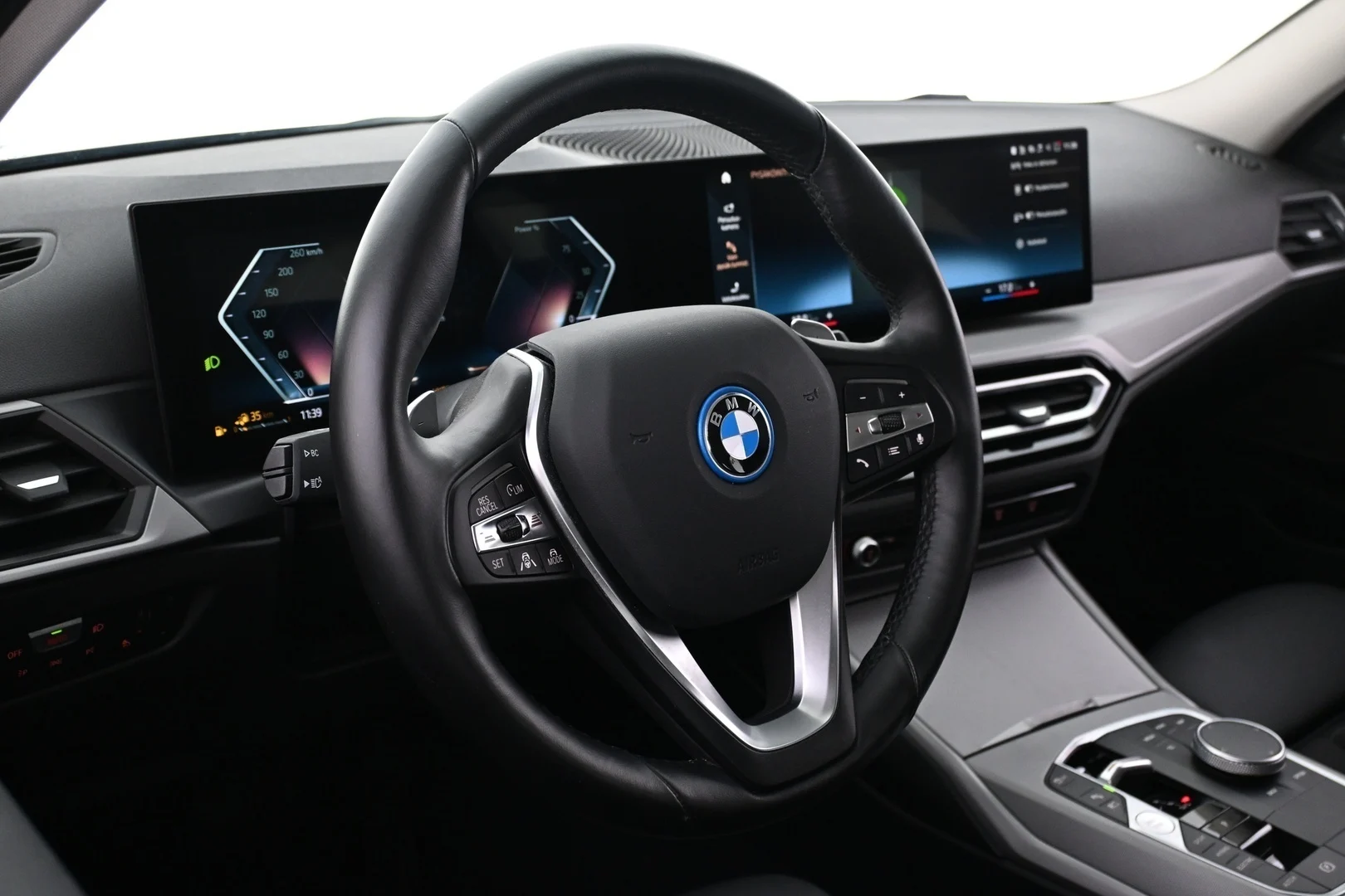 Car Image - 3nNUPEFjYIrVtihj71K6O7