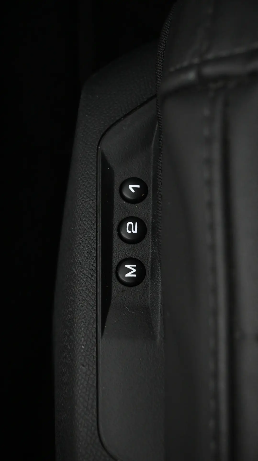 Car Image - 7auz4mGEqwP31sboCBlBDc