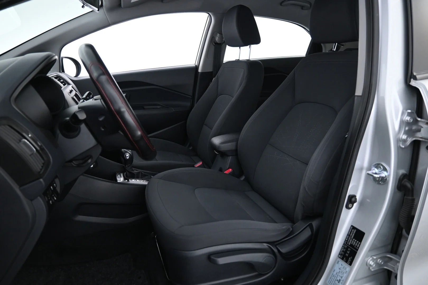 Car Image - 01Q0qOp04LlrnUmCbEg7RO
