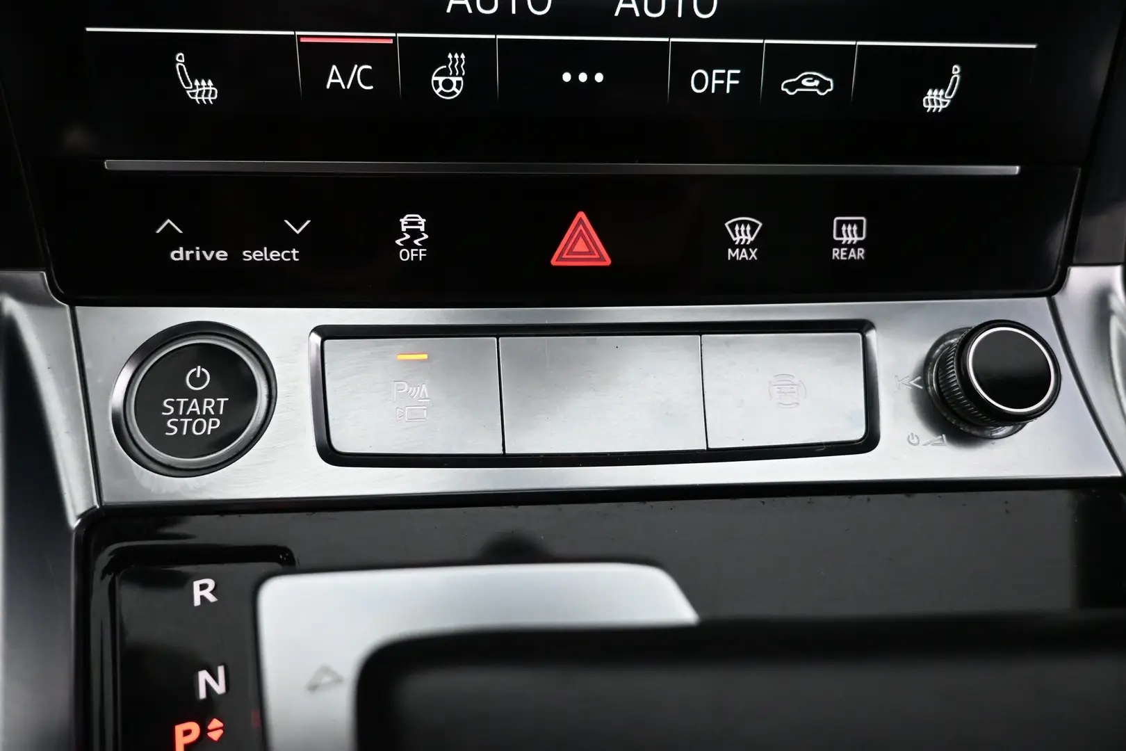 Car Image - 2Vhv4TxSLJLpx4kFKMtuMn