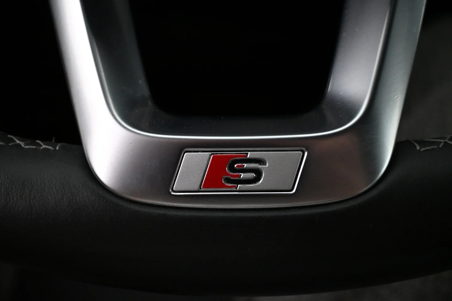 Car Image - 1tMMgqextXhzjJTascc7JB