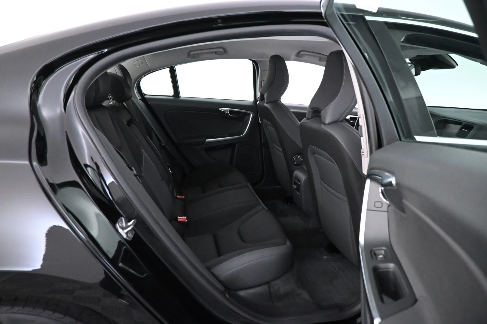 Car Image - 6Ho5VzvTM40c5c3Owlv31I