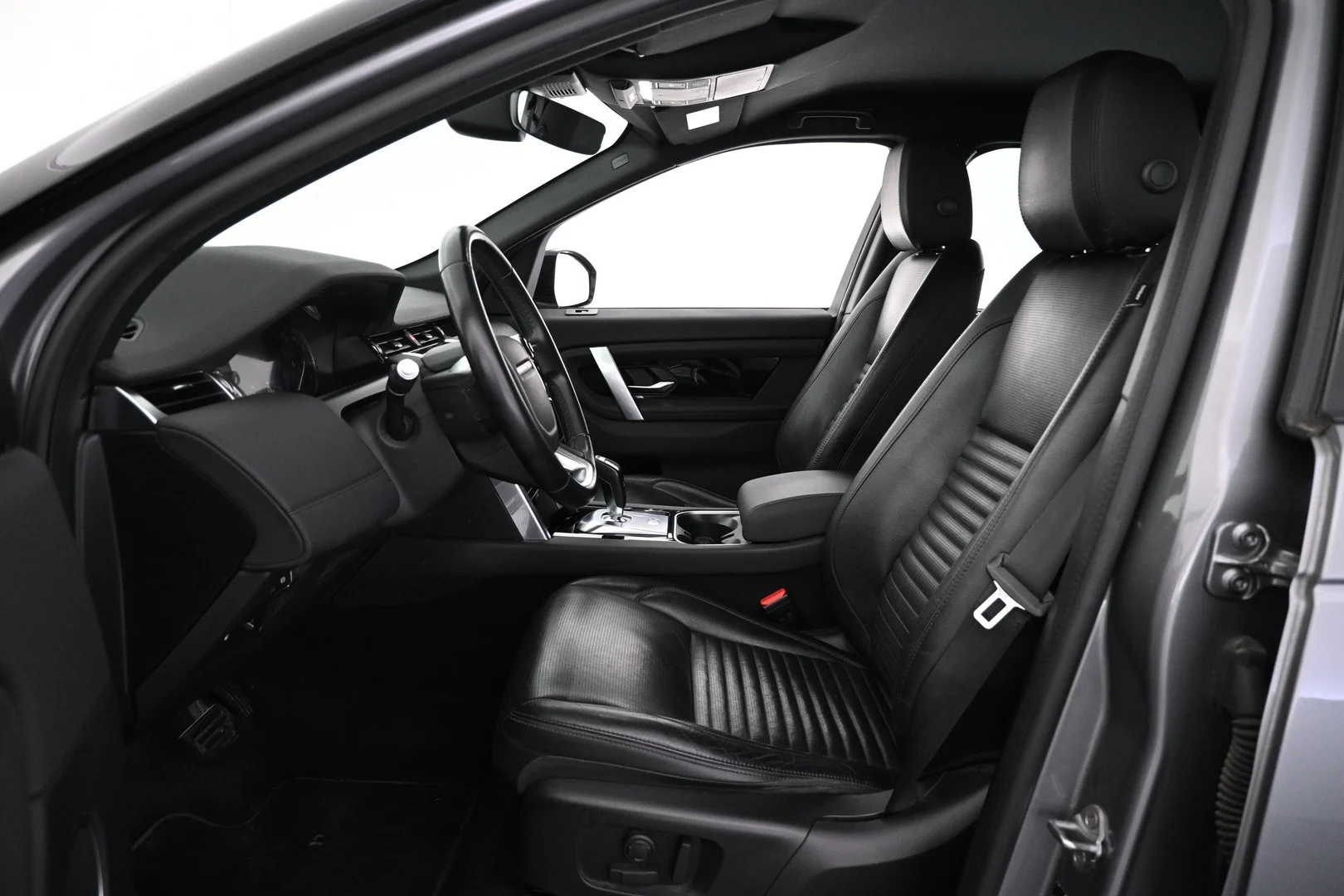Car Image - AkocRX3IejD667T1syird