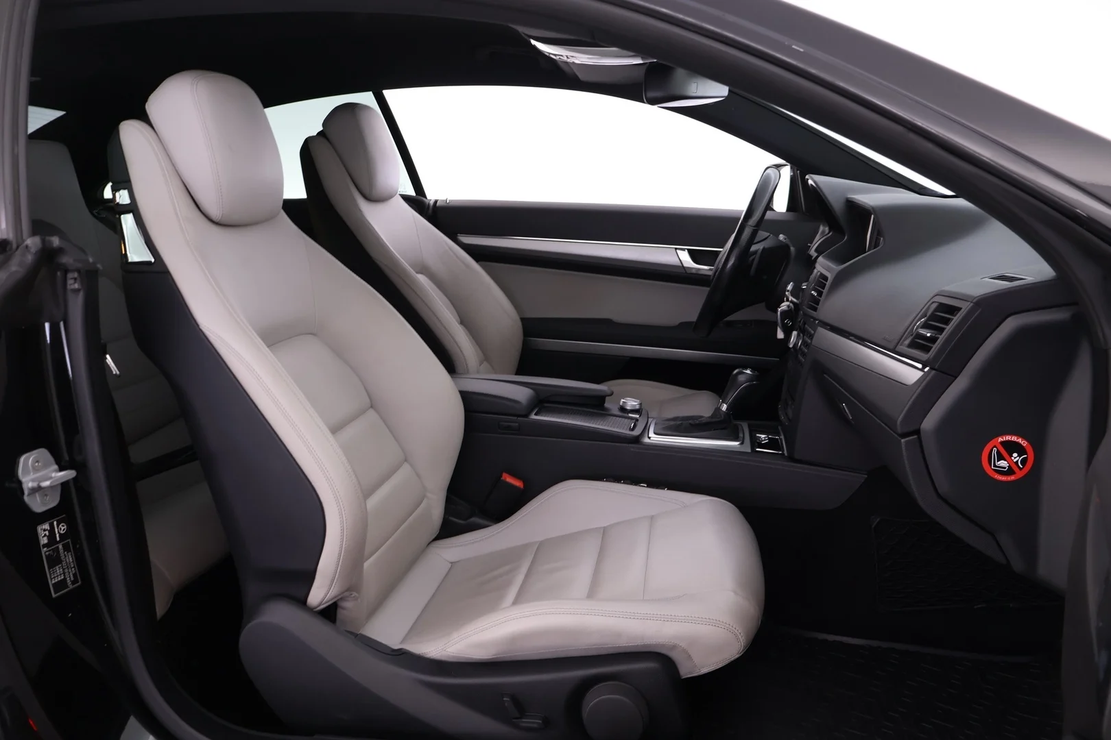 Car Image - 2o3m280HEmD4iZ9e4Q8fSf