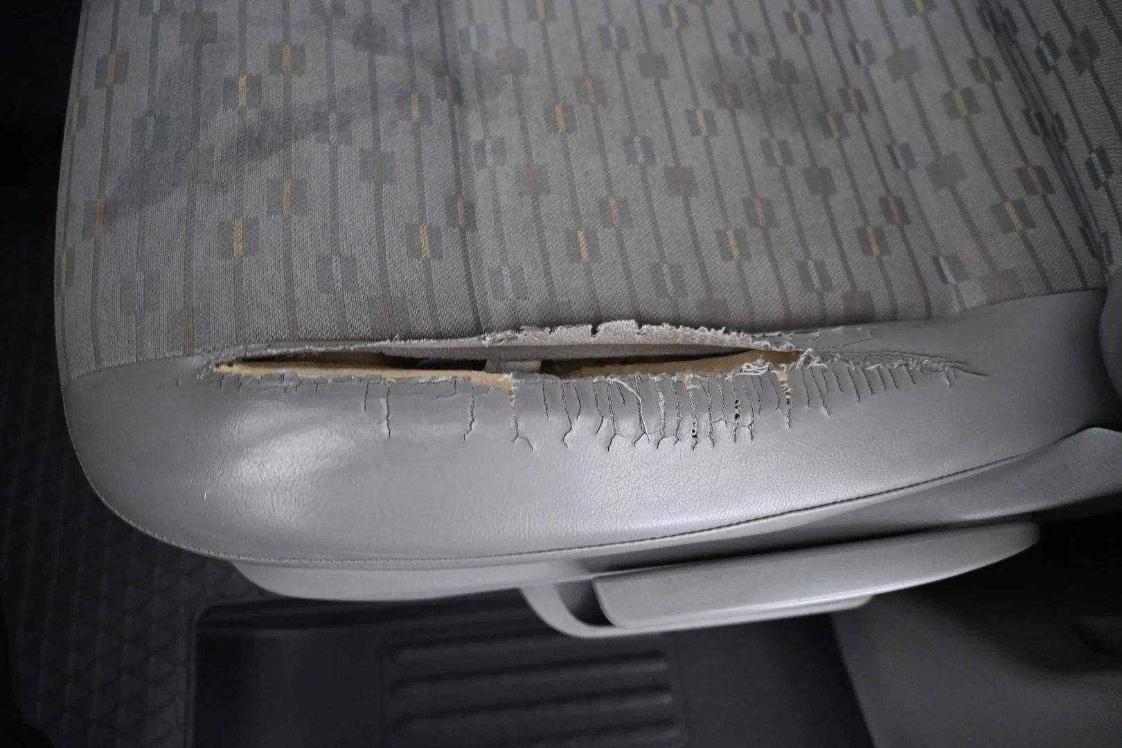 Car Image - Y86bPBBCvG145u9bKF2ND