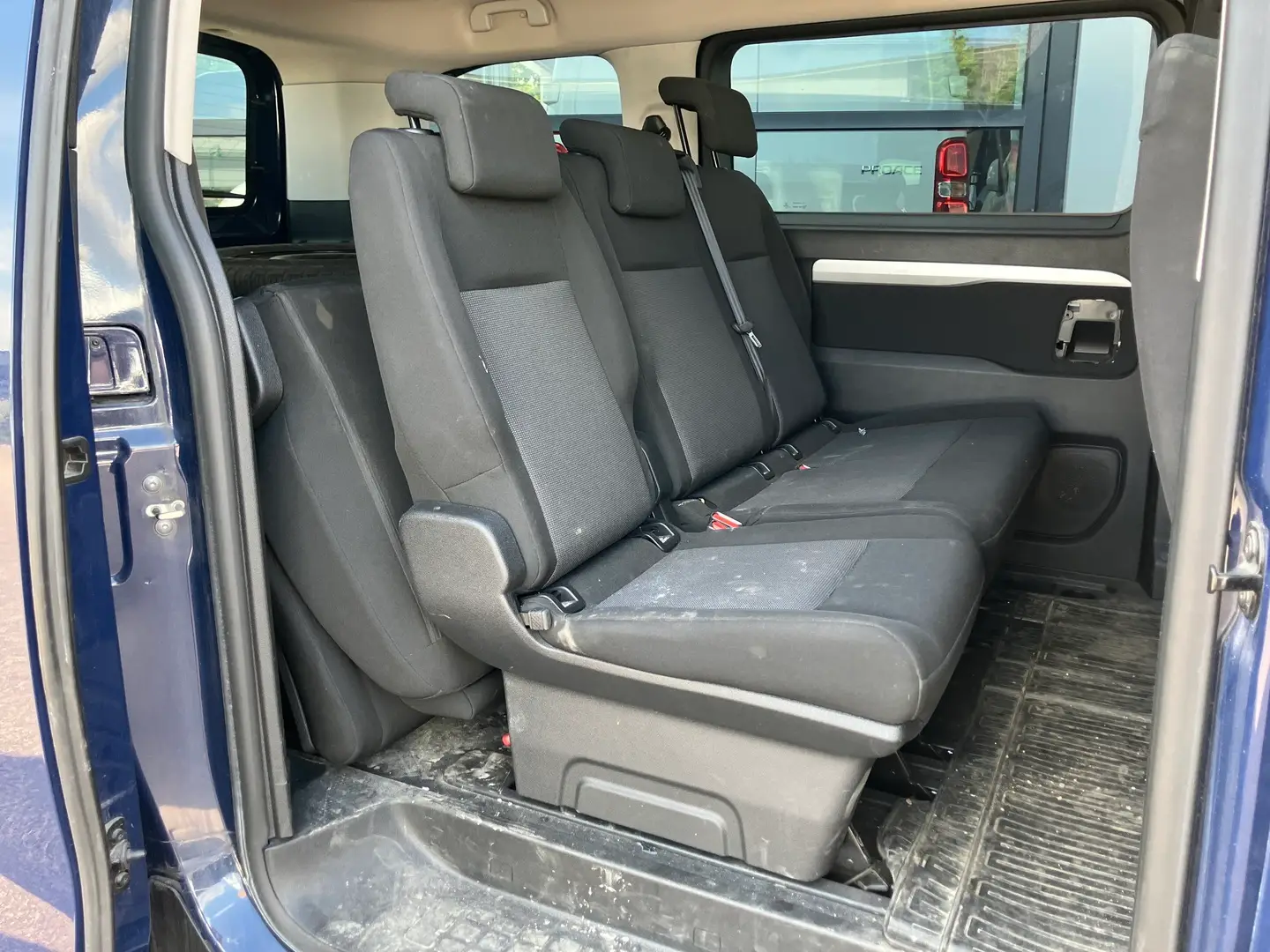 Car Image - 3b7FAjPUwHOQXbTHTAsFEz