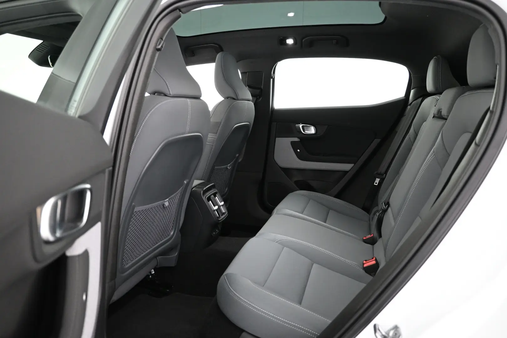 Car Image - 1HBPEfTzW0mCTPN1XEEJzj