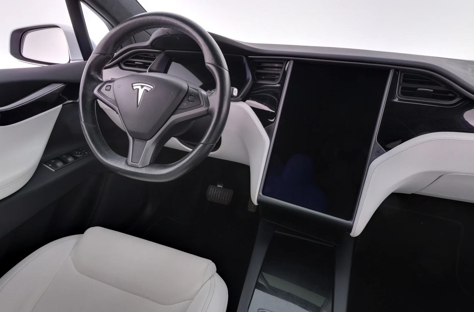 Car Image - 25b3CnE9bMXovNdVpPUK6H