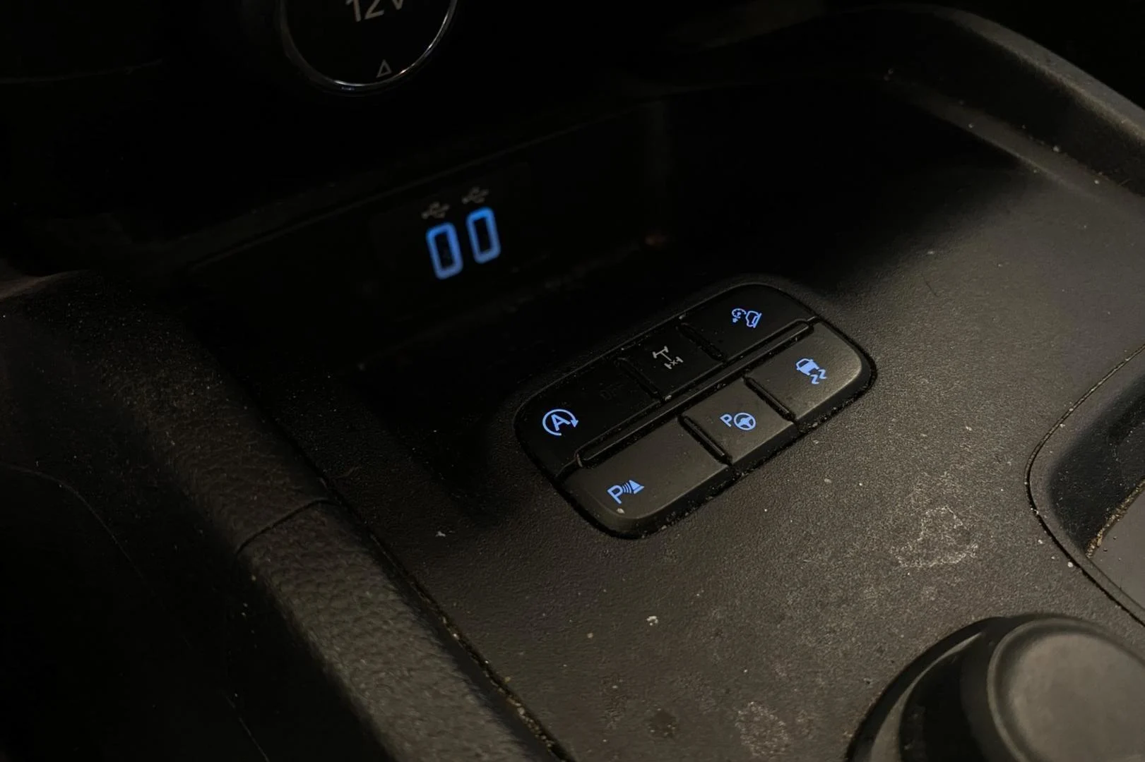 Car Image - 2bO9nnuIB6n6goupoFsLoA