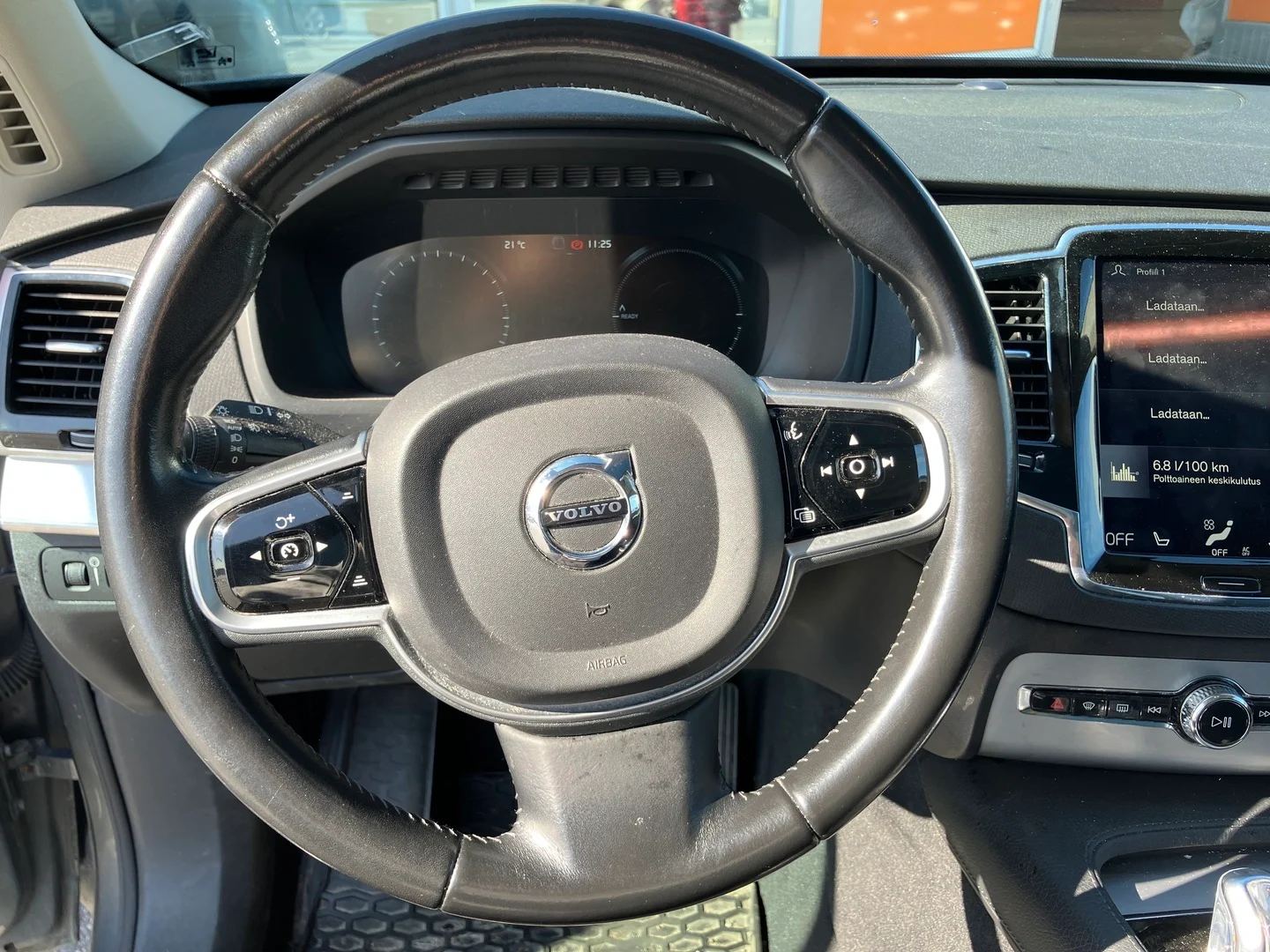 Car Image - 5WQtUUS9kEc75rexwHaIZw