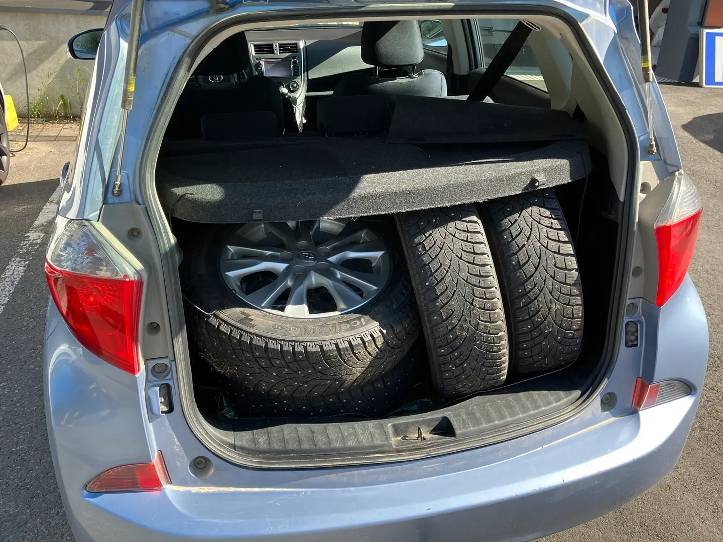 Car Image - ufHsXYI9nyt56j1JhKDlu