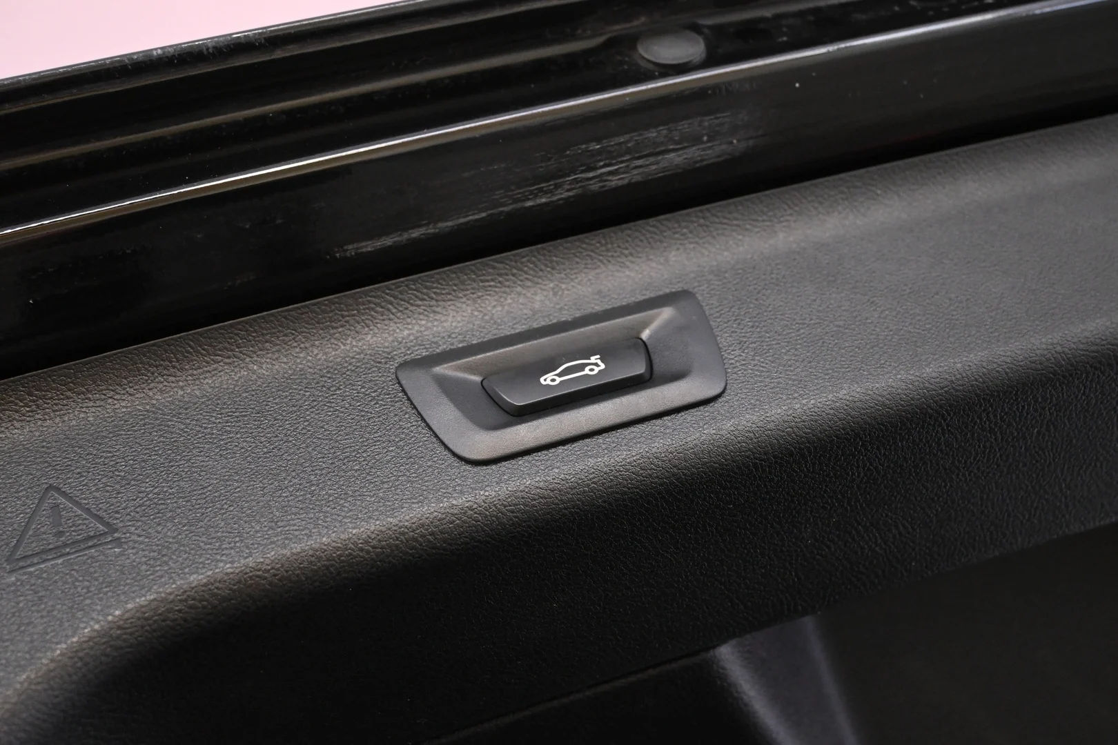 Car Image - 4FXZ93JsNoqcDRYtu2McAC