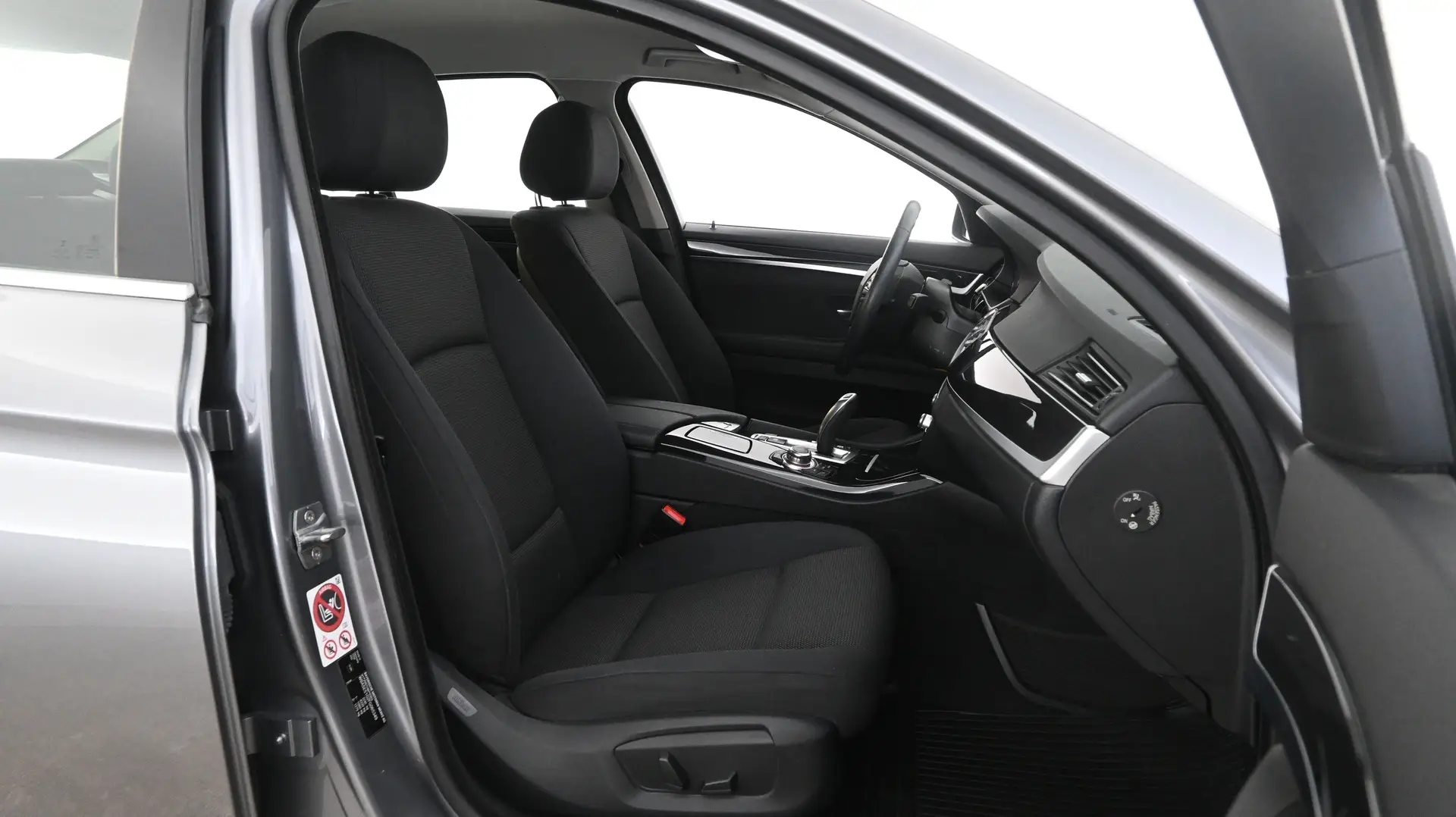 Car Image - 7h1owSTNXVxQchMf7BF2di