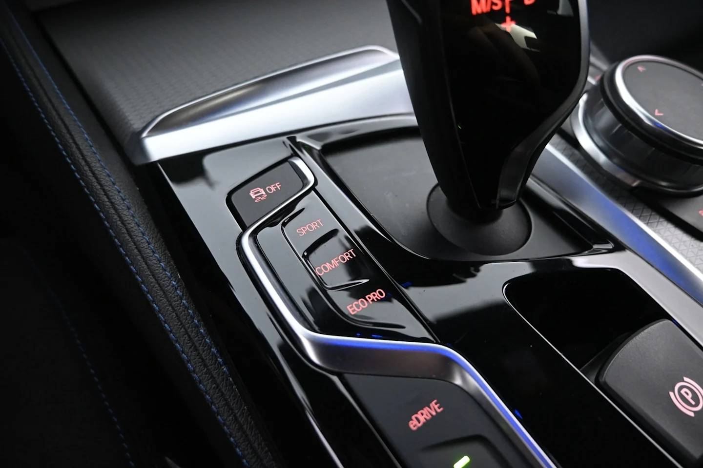 Car Image - 4oZVOgXCABymbNhKcO747j