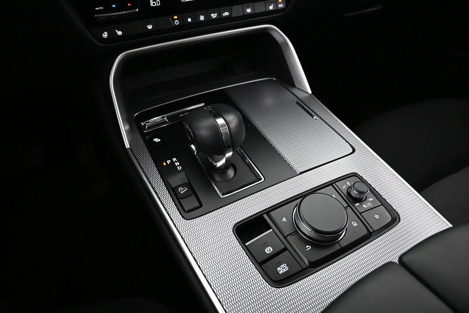 Car Image - 3UELgpT44M04JZ2UYyzvjG