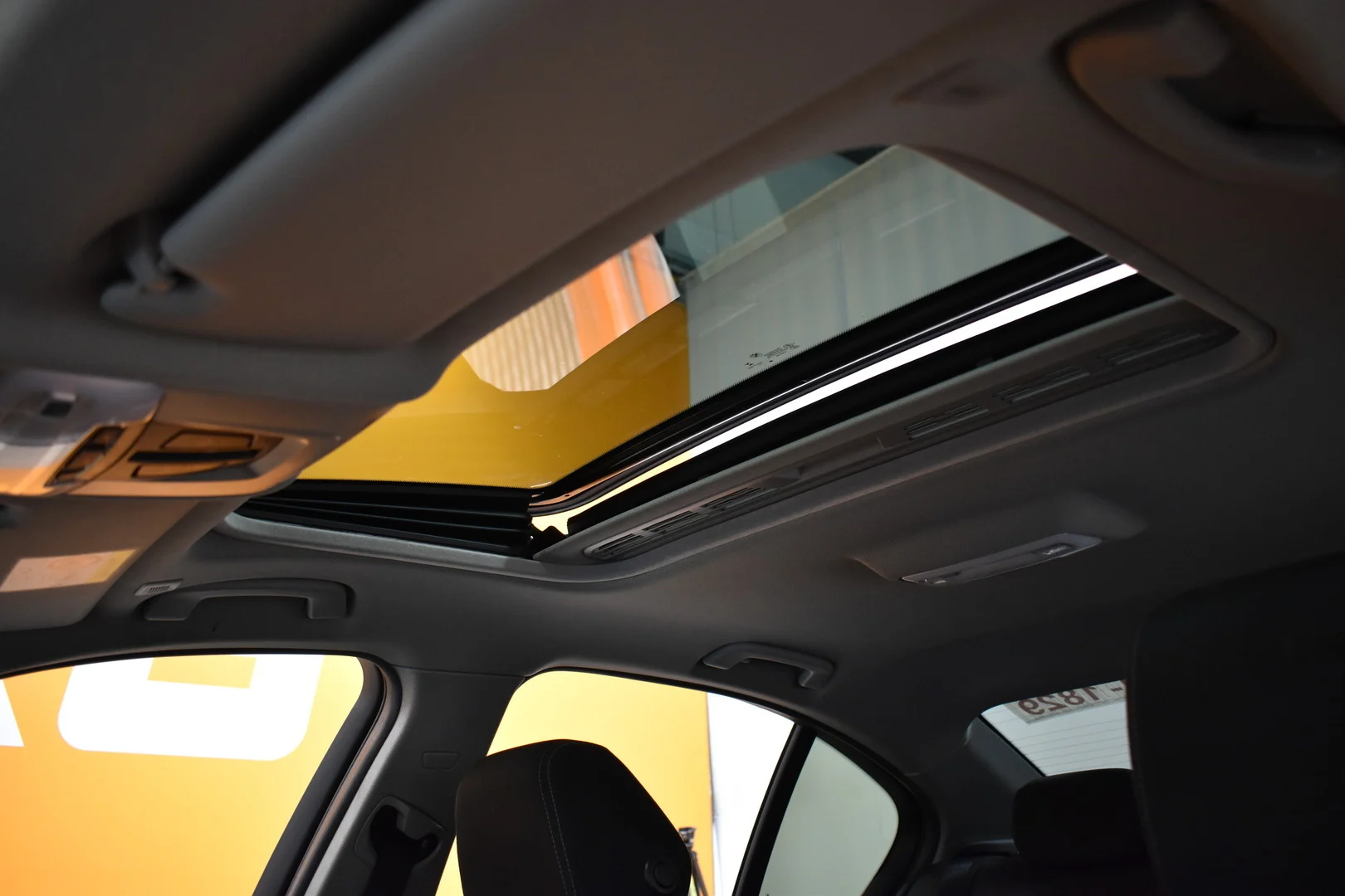 Car Image - 2RGd6c48pJ0PDFExILfpJo