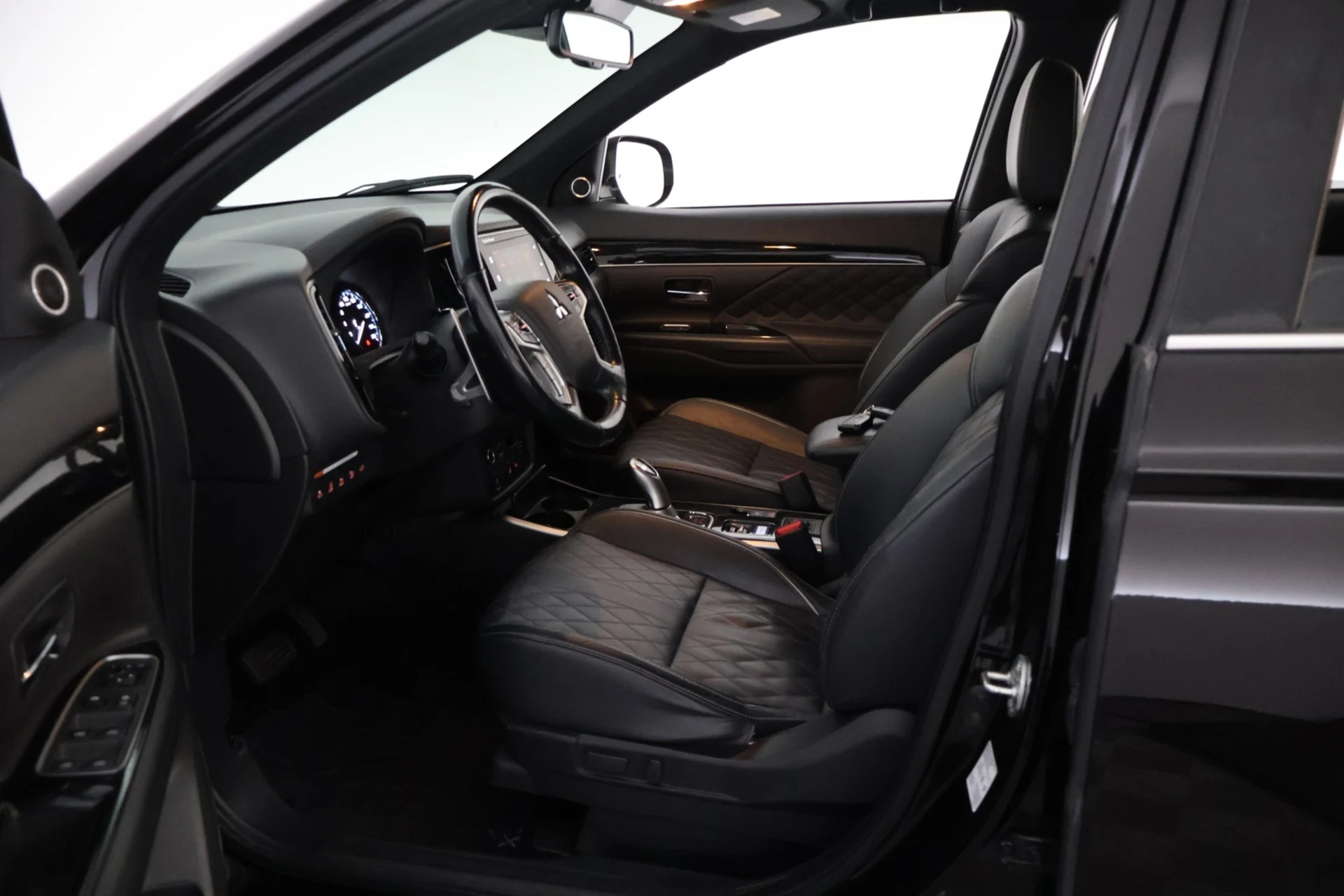 Car Image - 35cWJZsS9RcdG20NVrI1G7