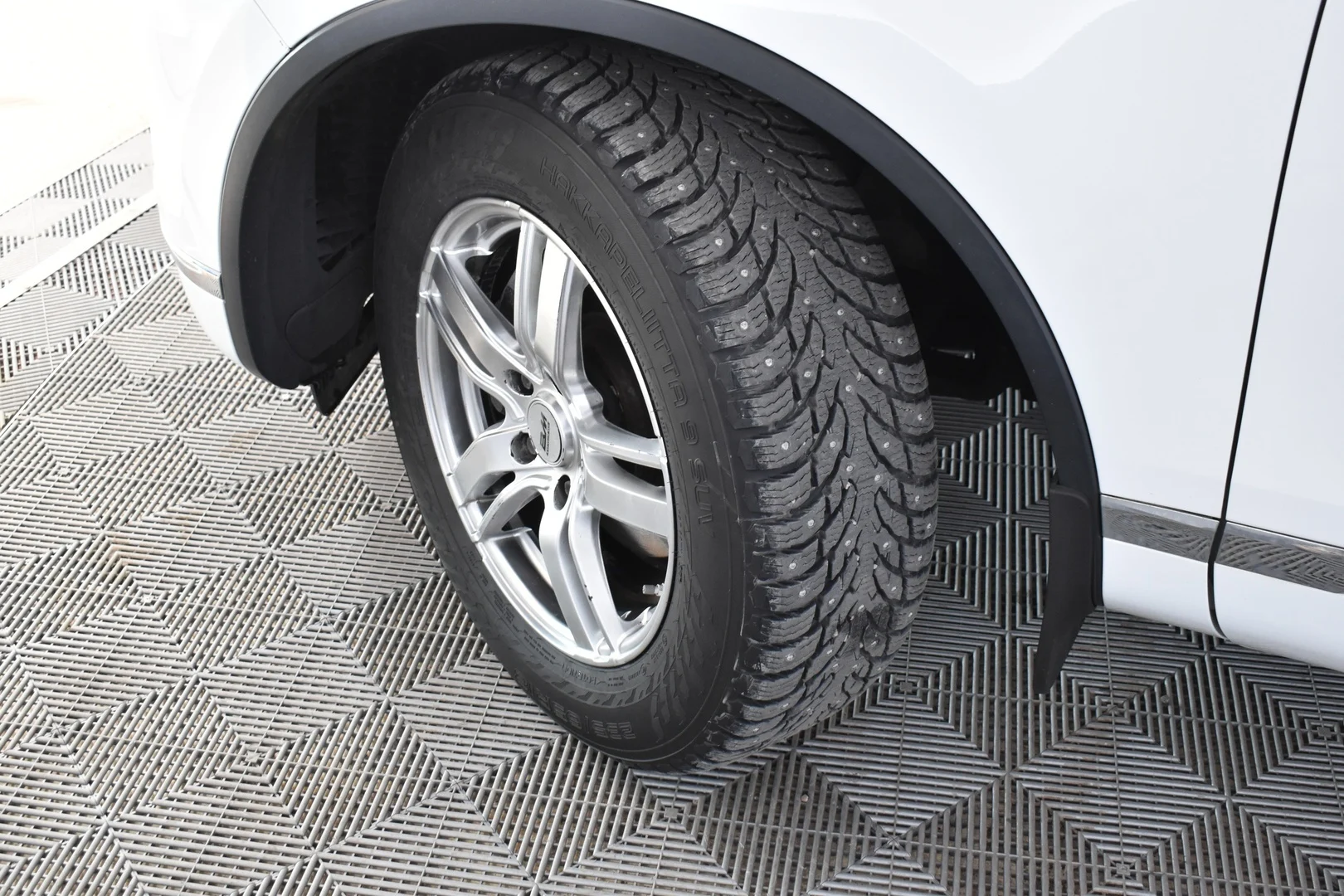 Car Image - 5kMyIkn36gcg42nmcl8qEe