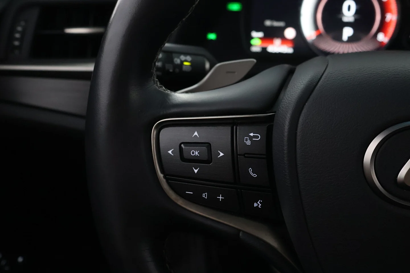 Car Image - 2sTLXuIUQt5Rx2GIwdN48F