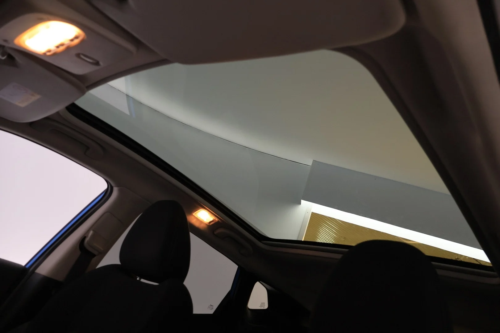 Car Image - 5zLuPVSlBCkhB8VDEGa2Az