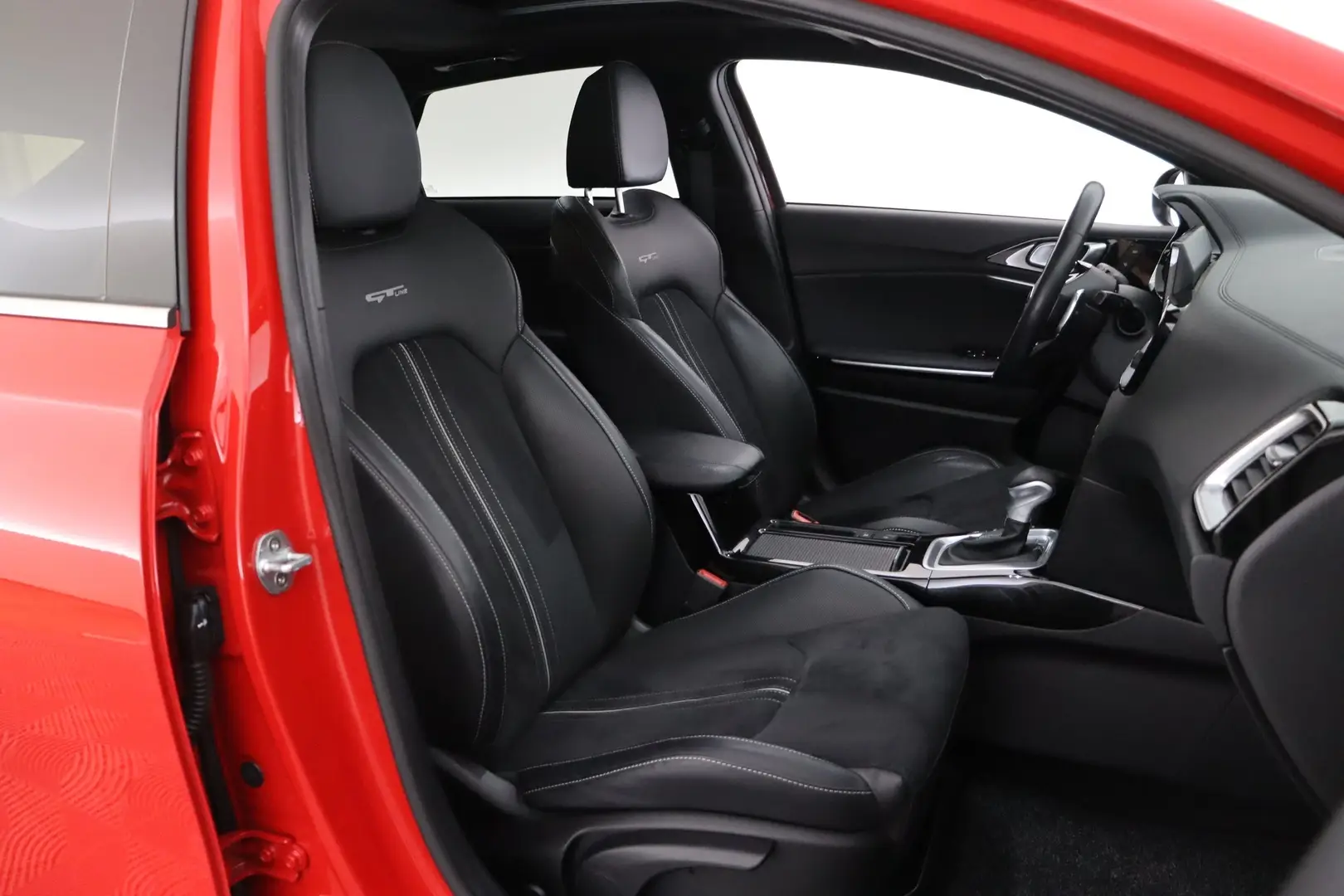 Car Image - 7l2NThQzRmZZp2ZWjCS3wM