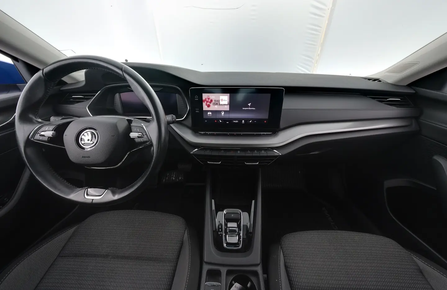 Car Image - 33MNkhqFCp1X91UKKOjfUF