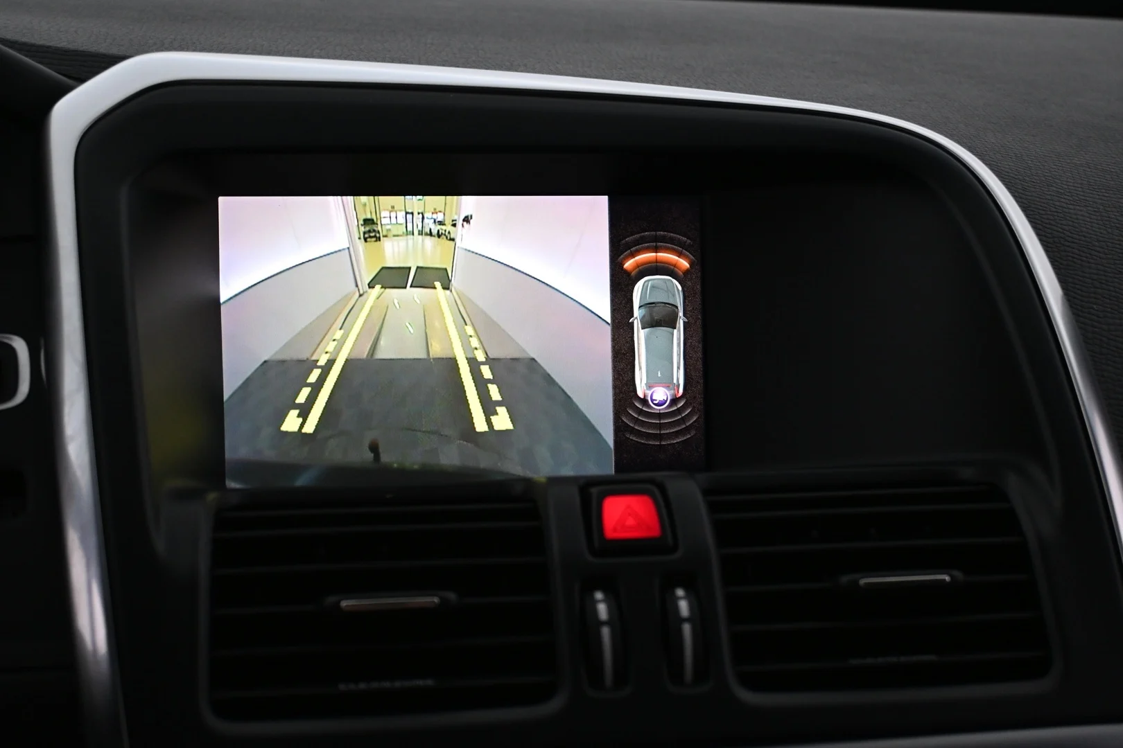 Car Image - WE69ohfozn1JV5NHDK4EF
