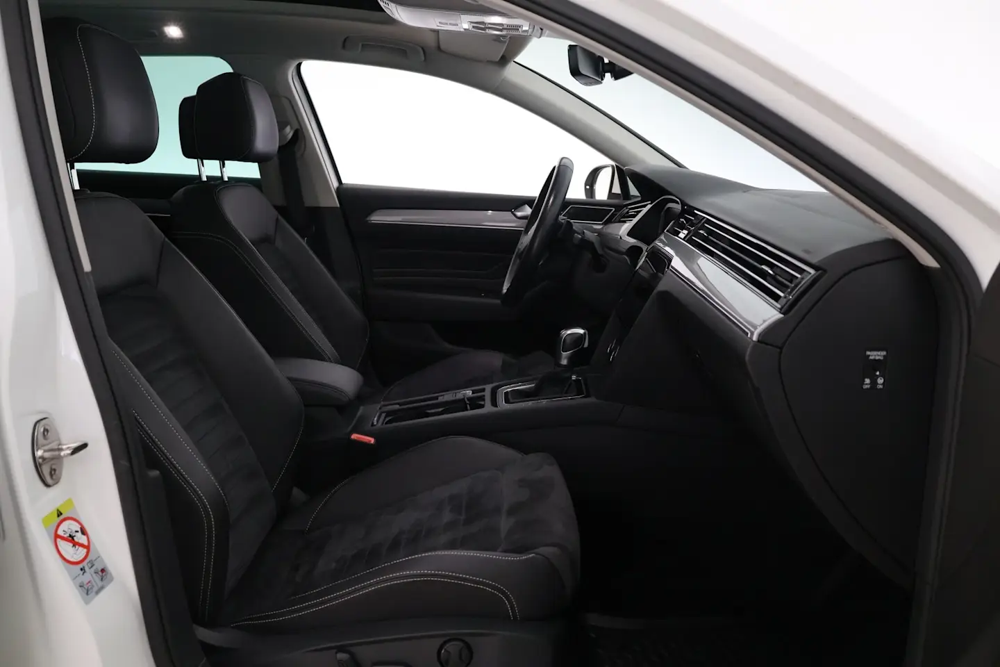 Car Image - 4aJyo3iVnCpC9sCSTrnH6q