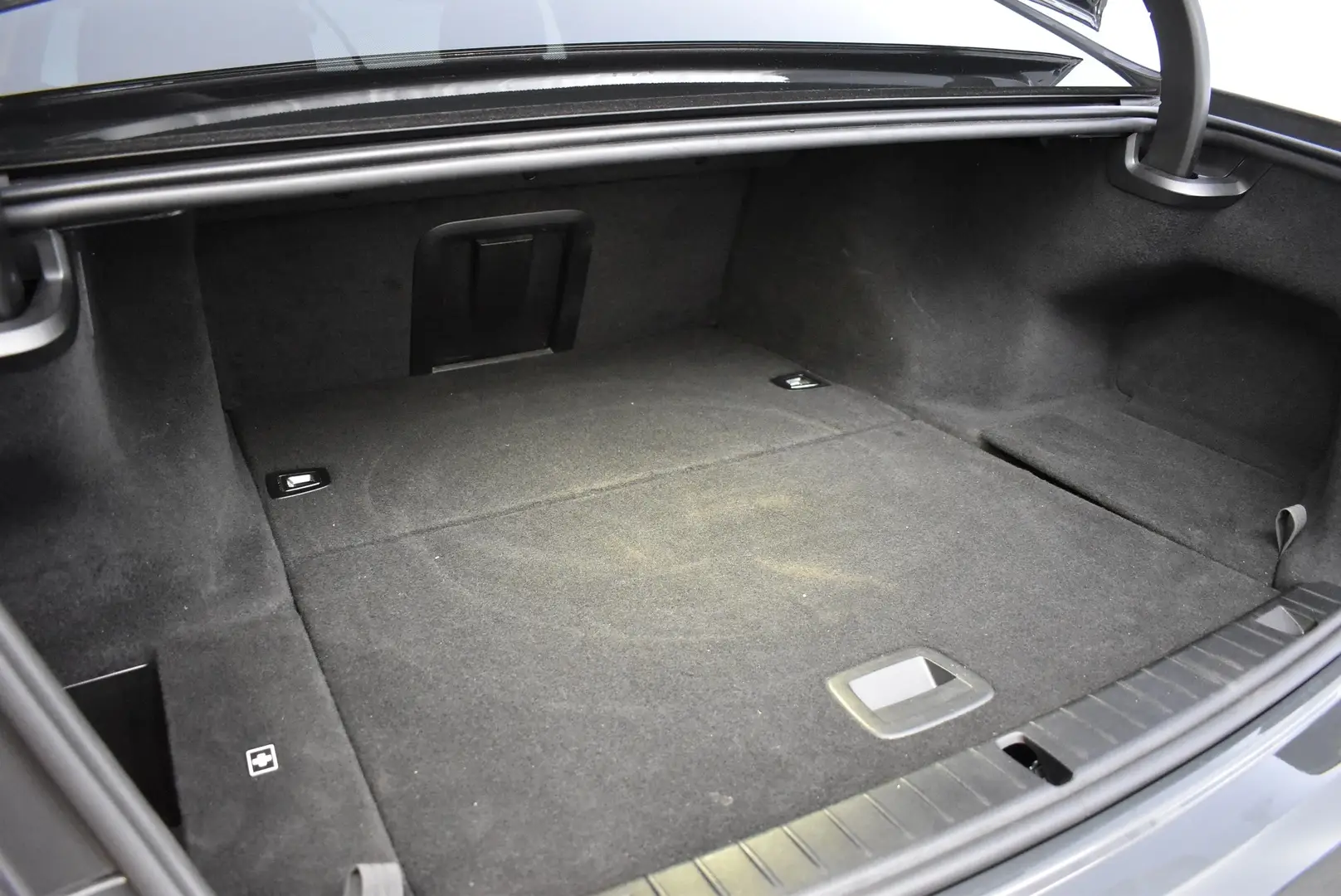 Car Image - 285O0COuXGPKRl0BpYxDOH