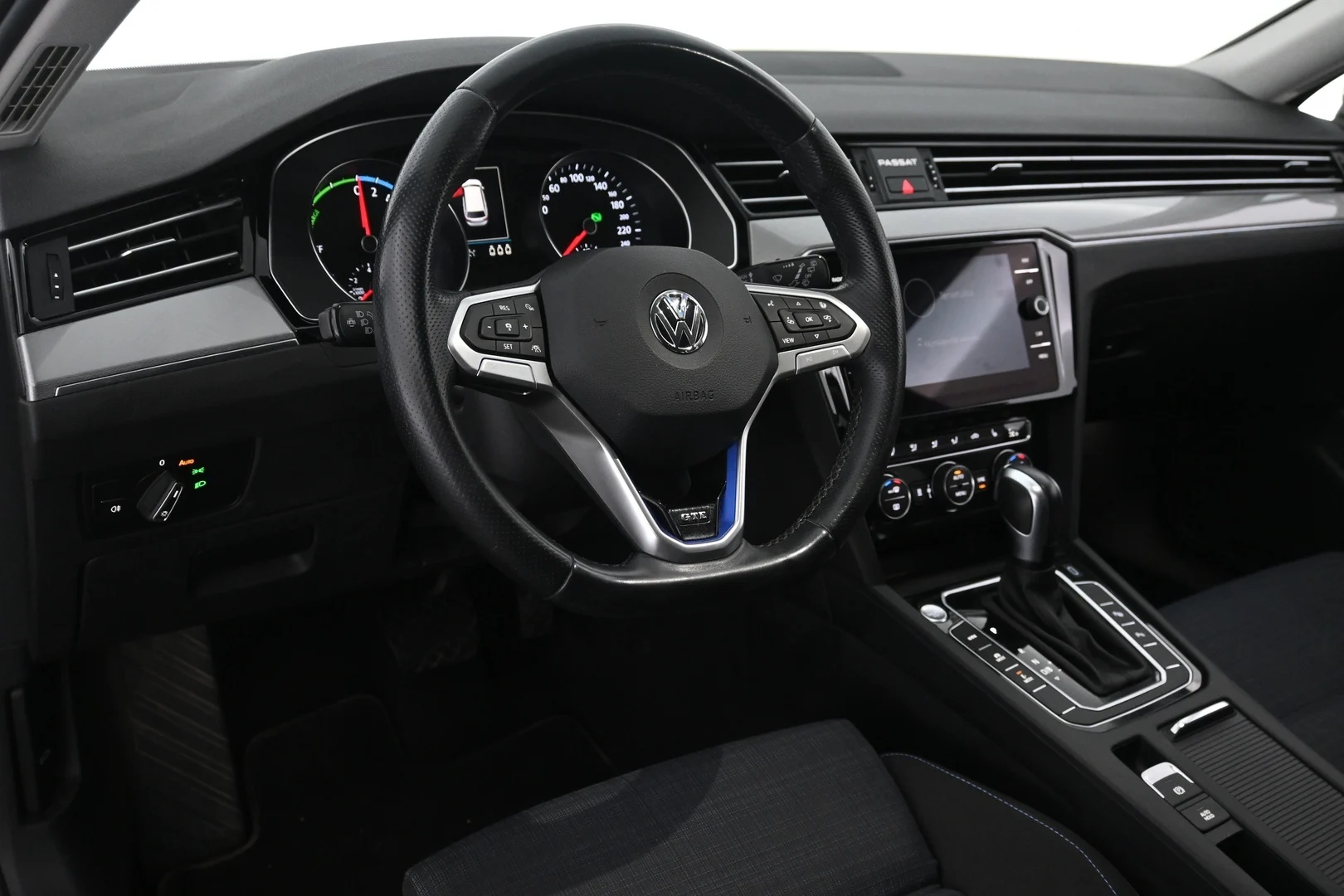 Car Image - 49kKCD4I7YkxnWQNdPSE1w