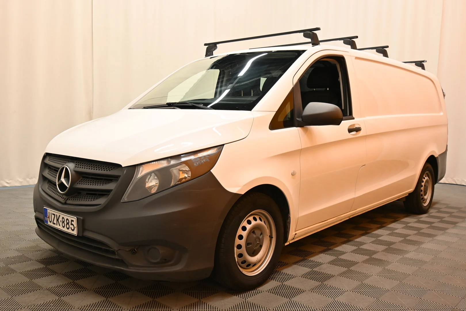 Car Image - 7370KortpUXptV6TLDf341