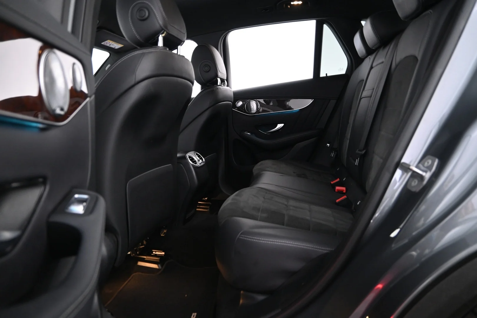 Car Image - 4RHvGbQbv1eImPt51pWnVU