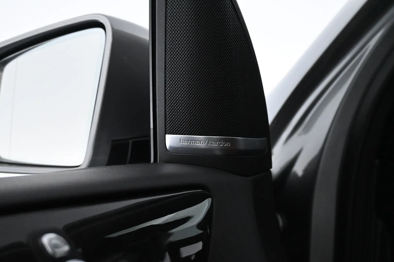 Car Image - 48q6xSqn4uulk5SGxpsdjL