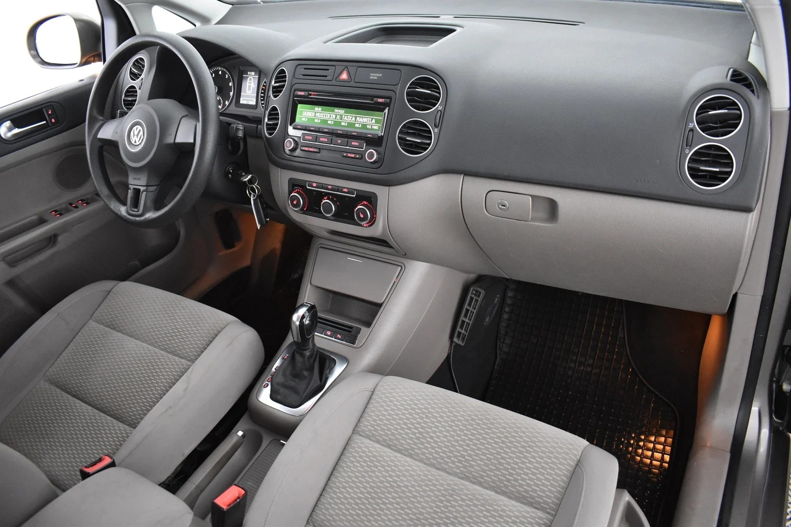 Car Image - 1lLICZA9rEl0kvtzTZv1hy