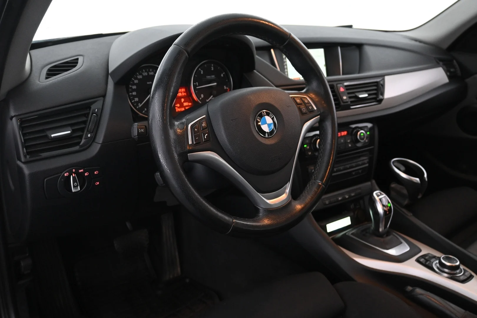 Car Image - 1cPfhNLb6ttVaW7sIrtE0i
