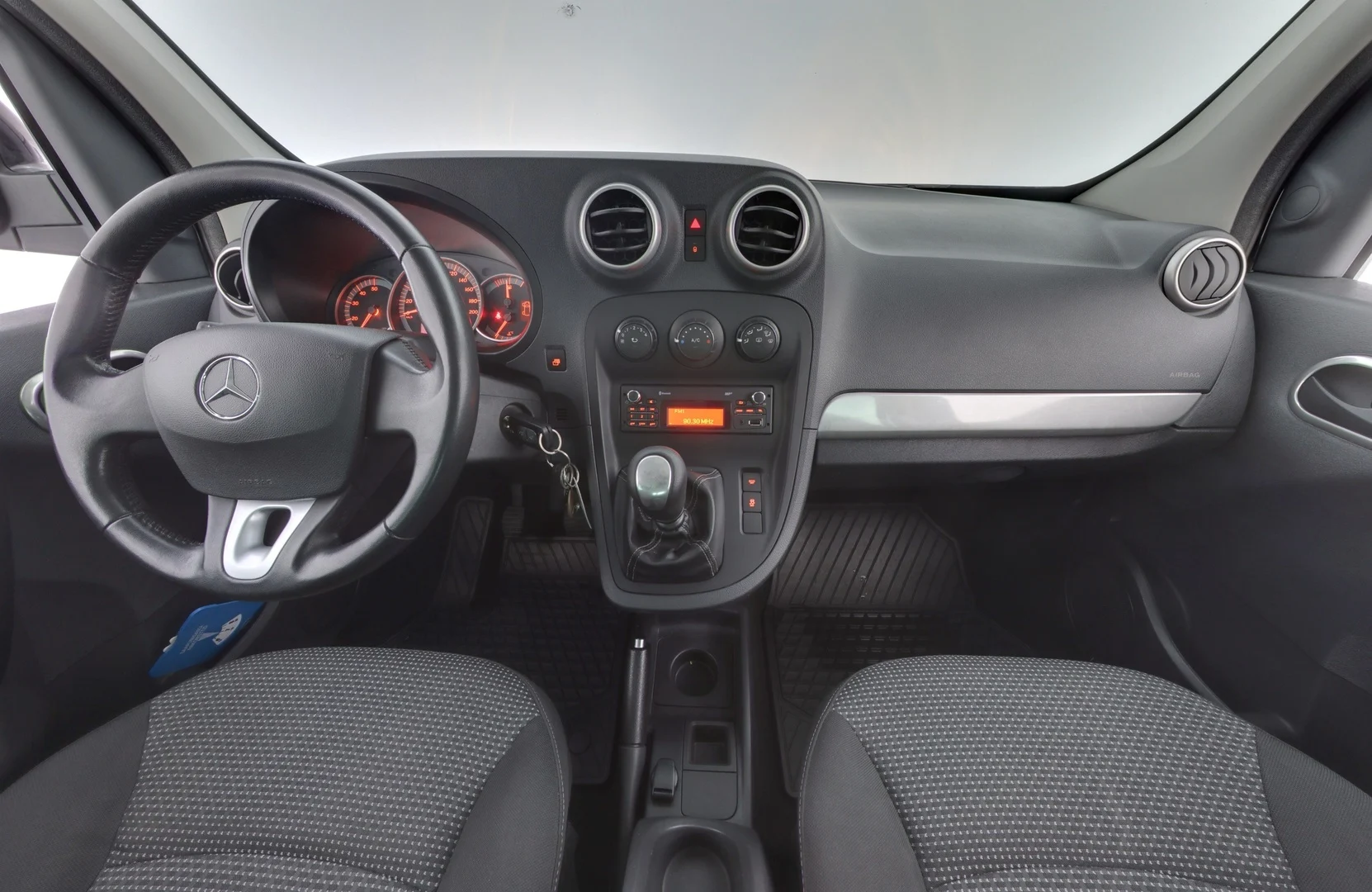 Car Image - 2wEZEtXPial5JN3ULVSY5H