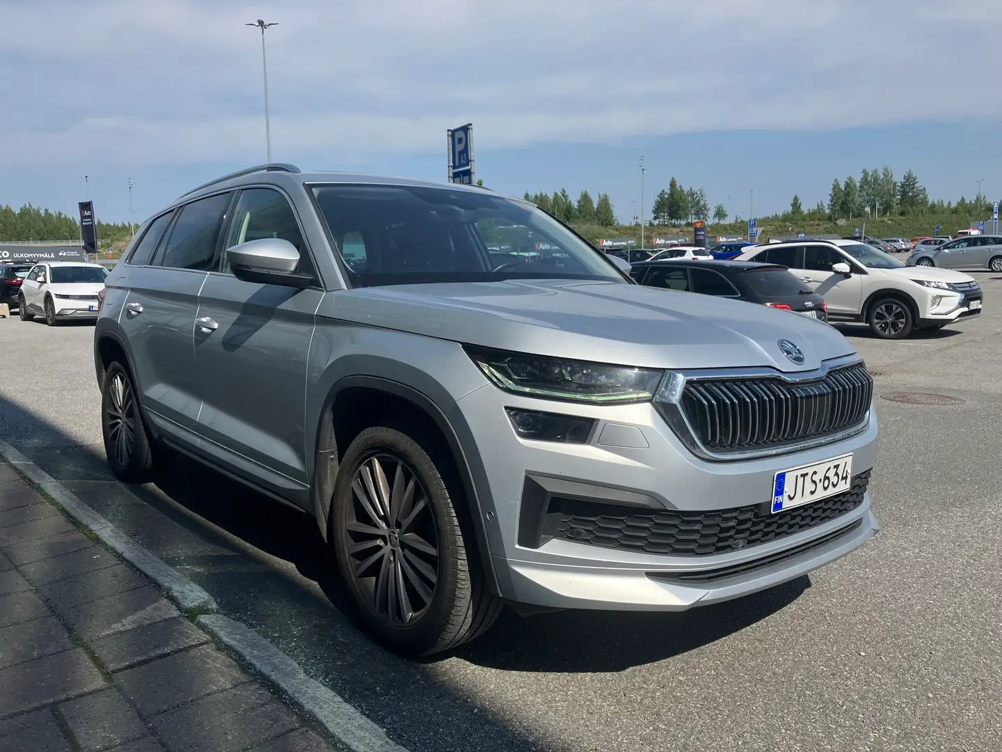 Car Image - 5VdyzFH4CSPbesuXG6v54a