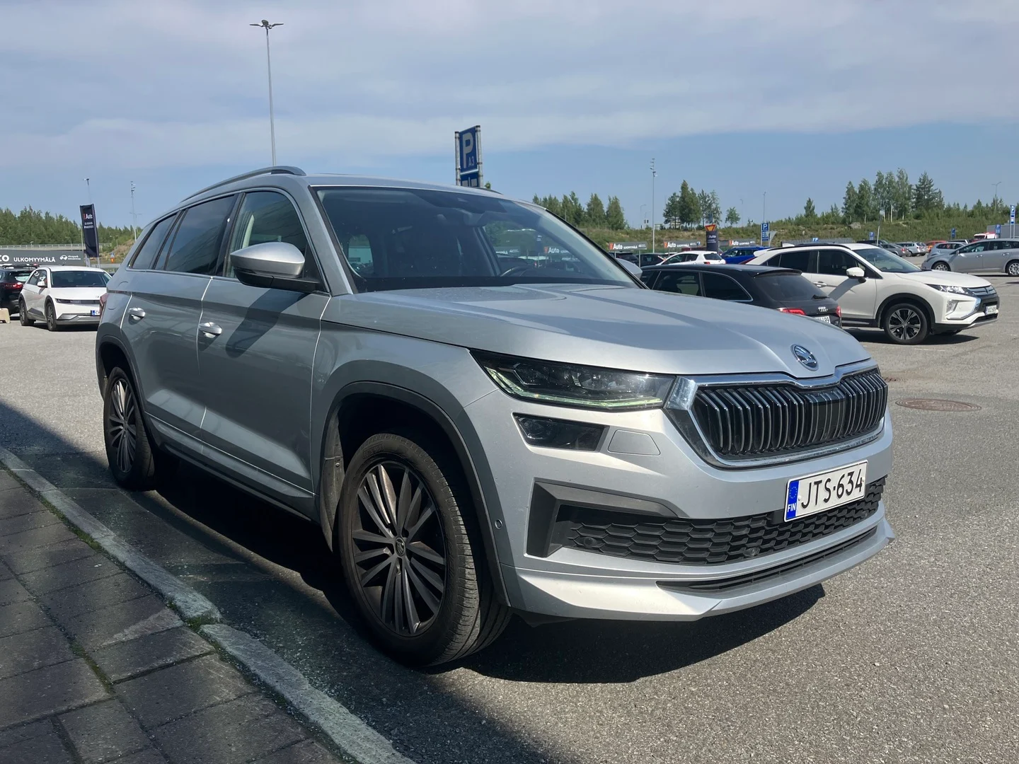 Car Image - 5VdyzFH4CSPbesuXG6v54a