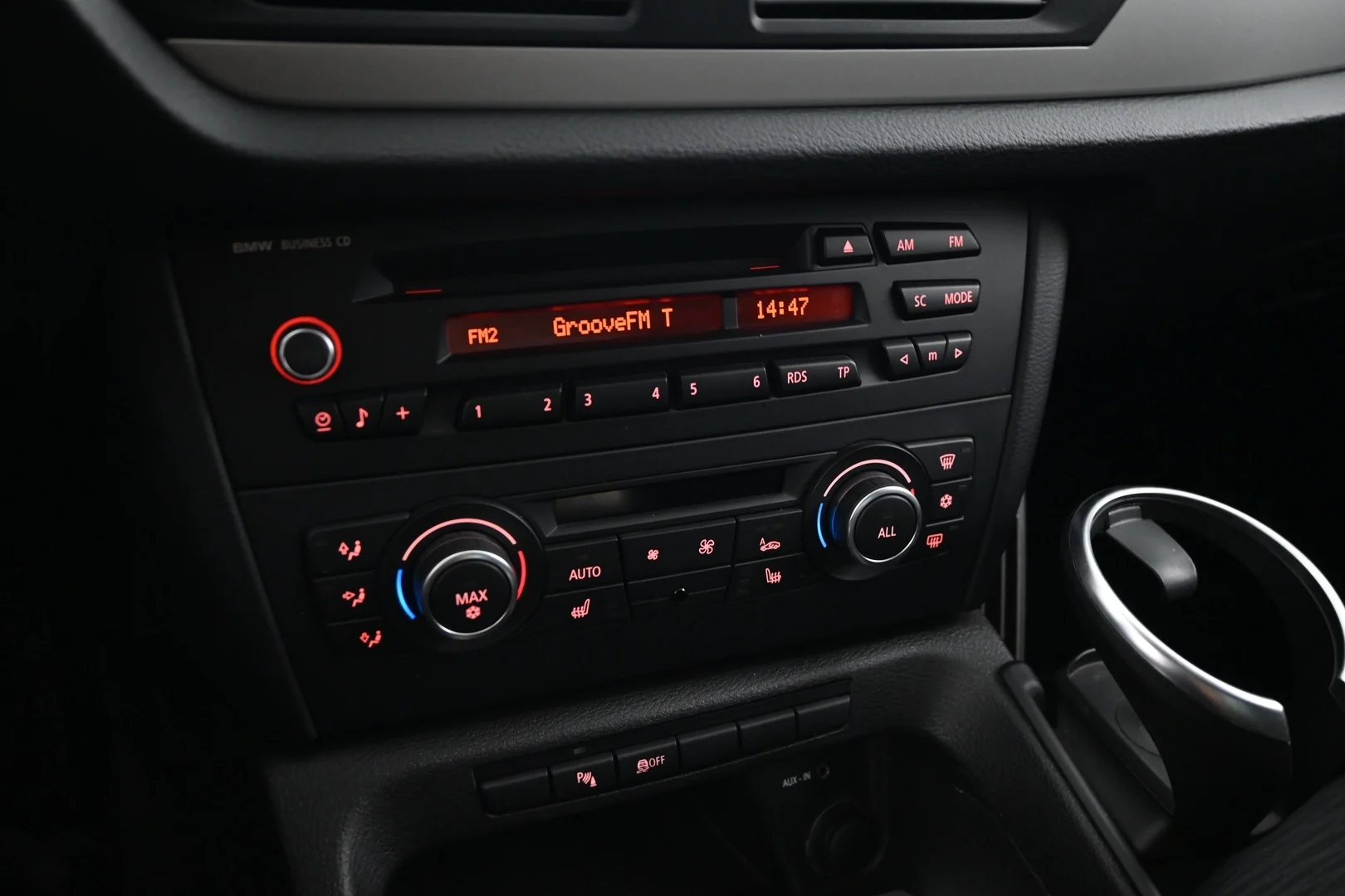 Car Image - 3ndl1inKxhZs8gyd5pNrKy