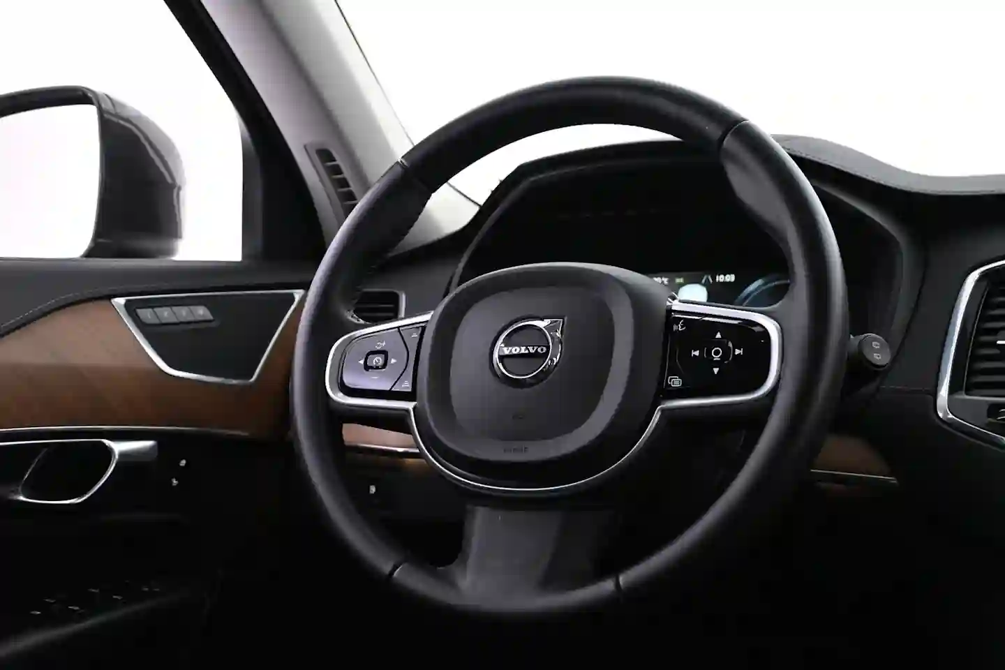 Car Image - 4TSSilqVPzvHXKbhyNBVWJ
