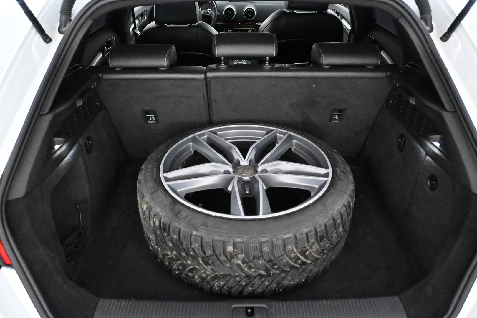 Car Image - 6zBSJC7zPp6ATeJzJmZXOZ
