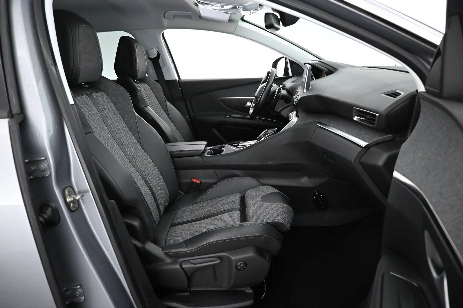 Car Image - 227sxtnksMkd1d8WIJqUXb