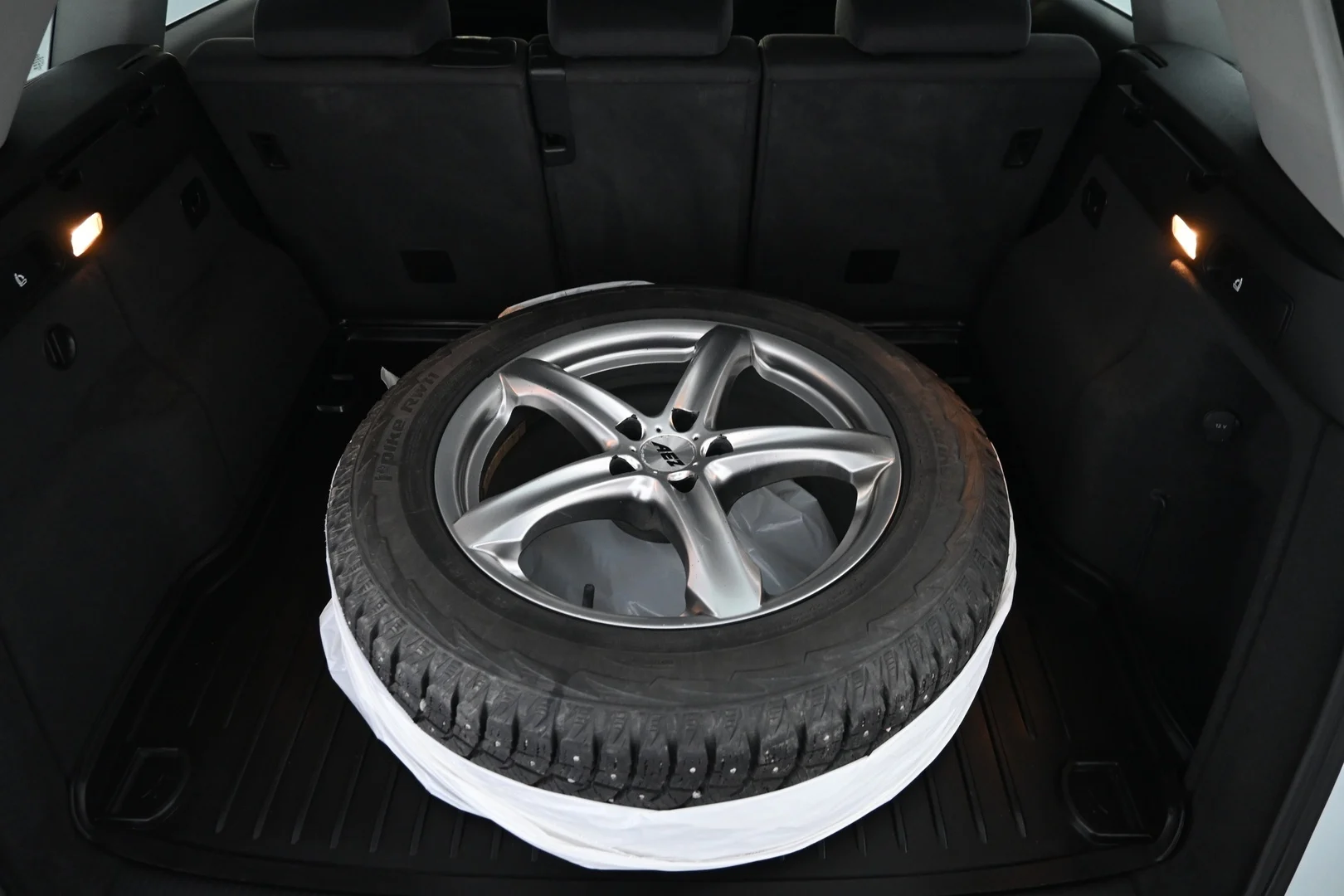 Car Image - 5Tc9plx6xpW0u3SWjR1cgv