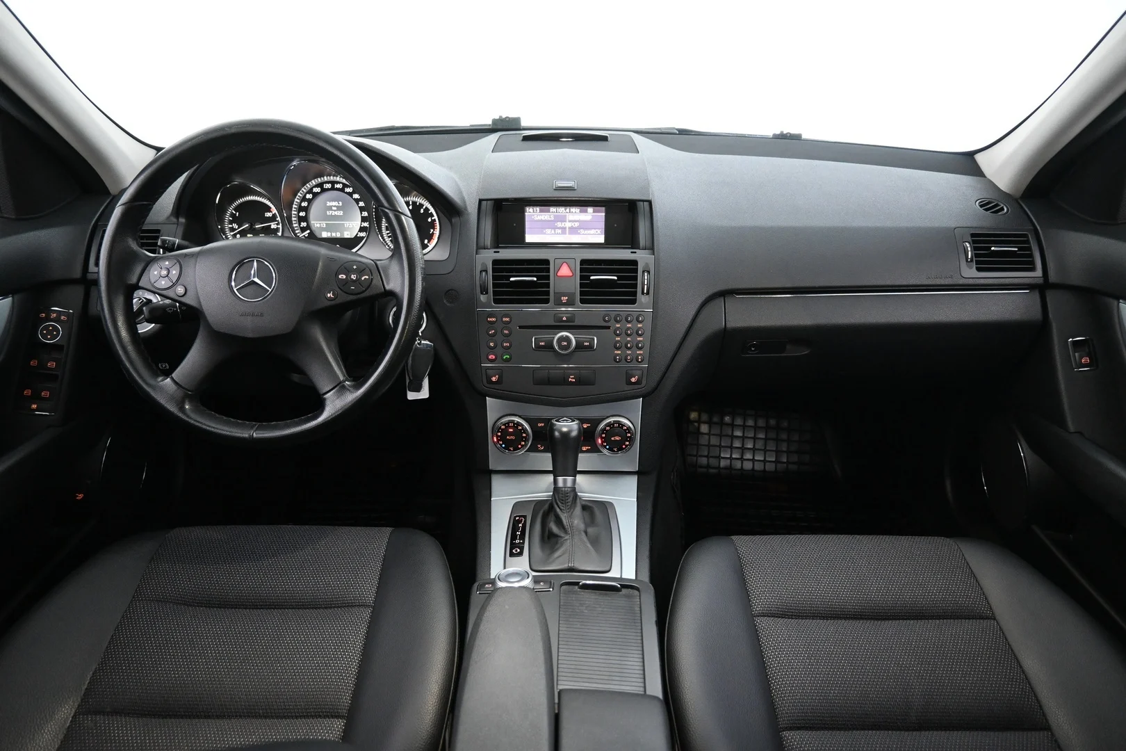 Car Image - 2uSTUyxaThj2RpPXIGzKLA
