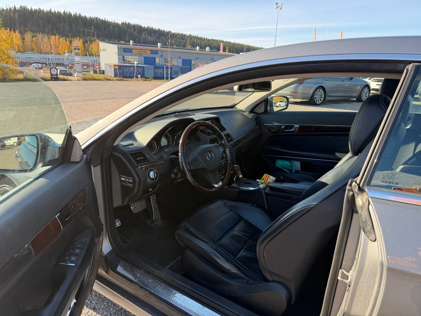 Car Image - 6vI584PeA1czCEHIpc93QF