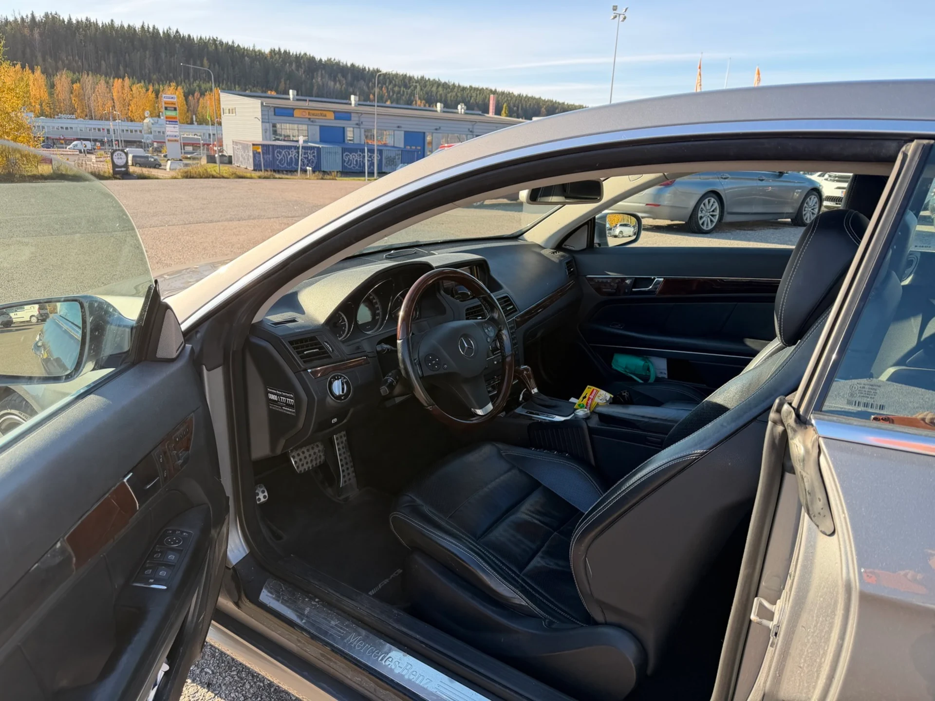 Car Image - 6vI584PeA1czCEHIpc93QF